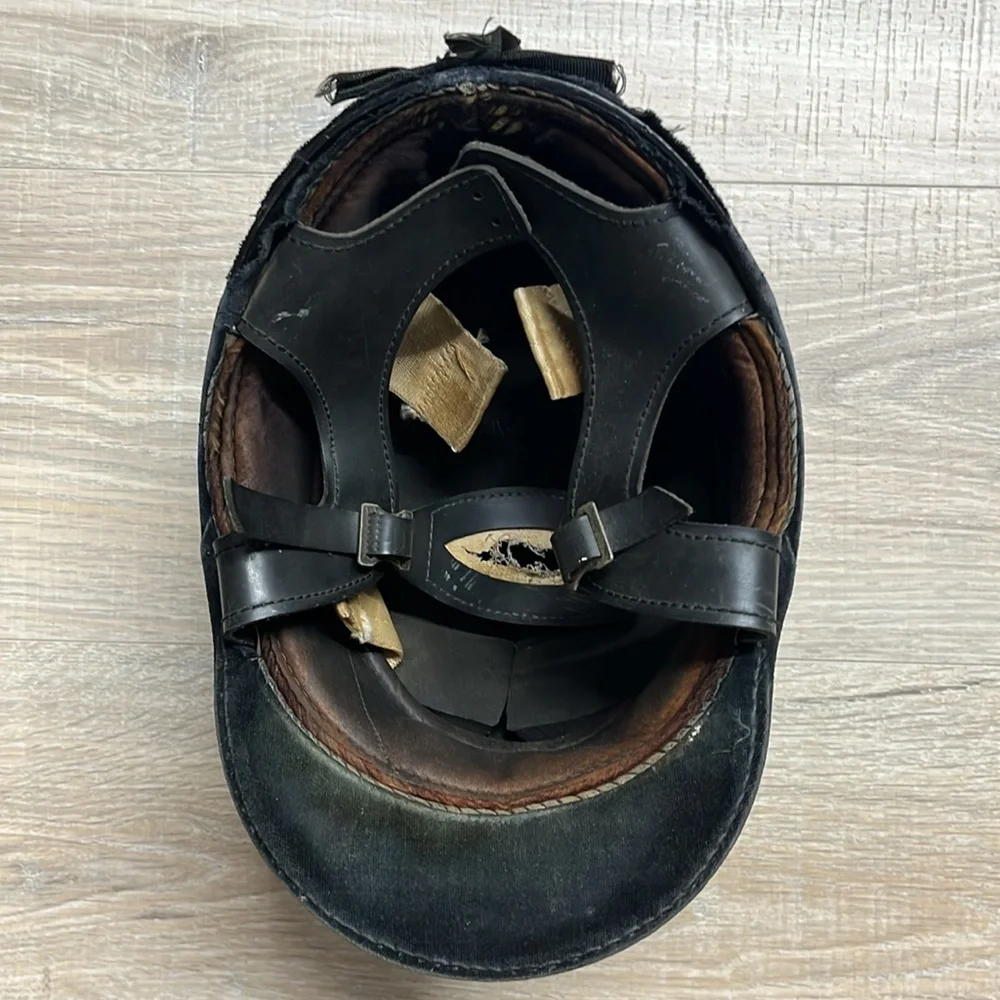 Vintage horseback riding helmet. - Picture 2 of 9